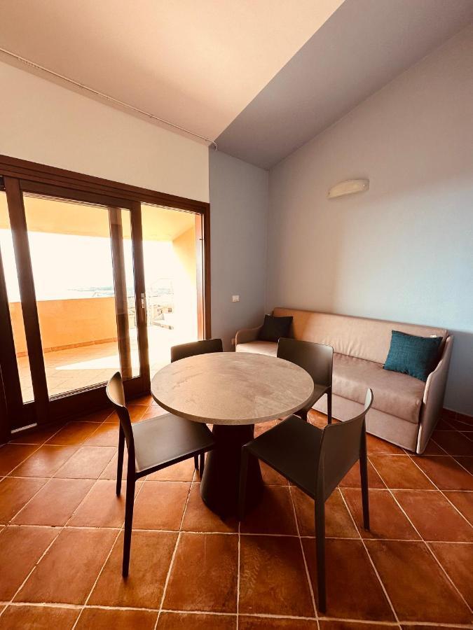 Rocce Rosse Sardinia Aparthotel Isola Rossa Esterno foto
