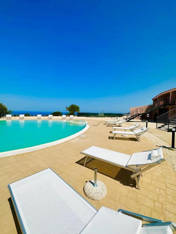 Rocce Rosse Sardinia Aparthotel Isola Rossa Esterno foto